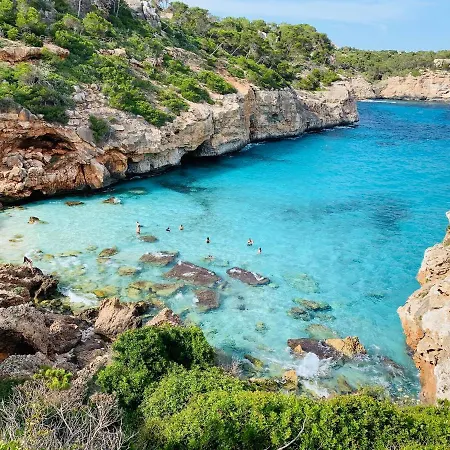 Hostal Cala Llombards Guest house Cala Llombards