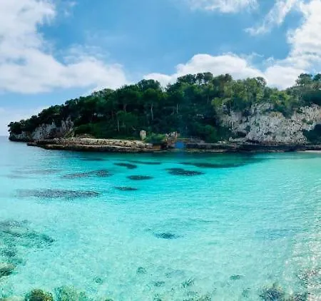 Hostal Cala Llombards Guest house Cala Llombards