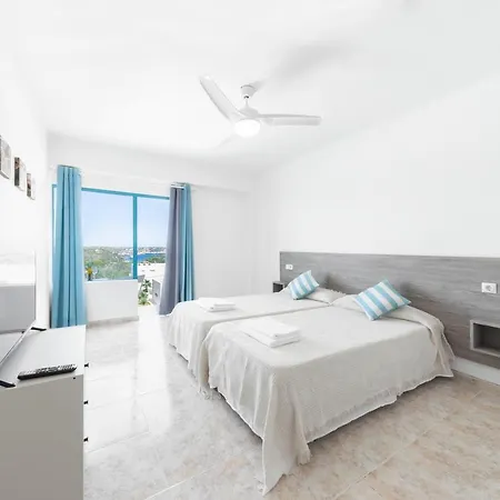 Hostal Cala Llombards * Cala Llombards