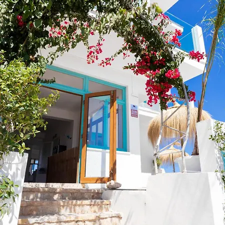 Hostal Cala Llombards